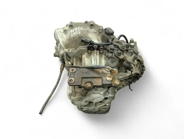 6-Speed Manual Transmission Kia Carens 2 FG 2008 OEM 43000-24450 image 5