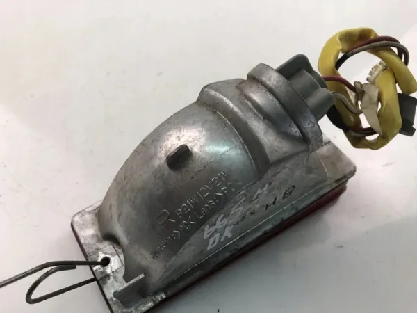 Feu arrière gauche halogène OEM 123456 Toyota Celica image 3