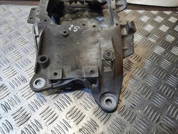 Support de Boîte AUDI A6 C7 3.0 TDI 4G0399263R image 3