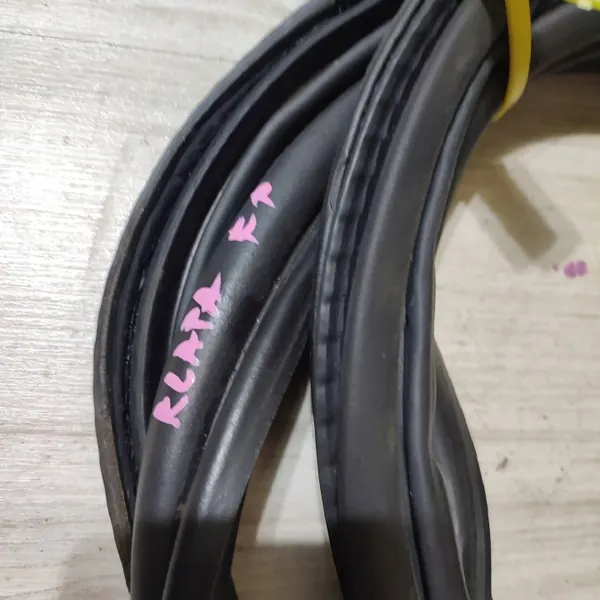 Junta do porta-malas Jaguar F-Pace OEM 28261 - Usado image 3