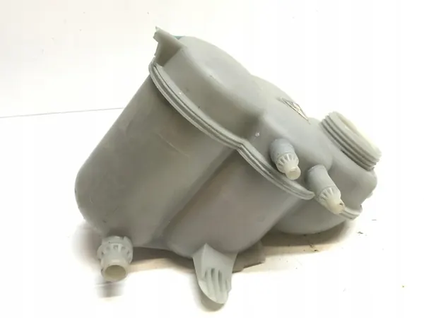 Expansietank Mercedes C-Klasse W206 A2065000000 image 5