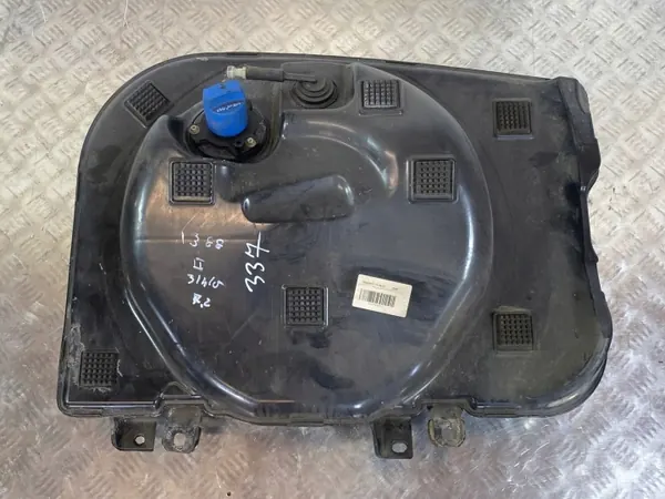 Réservoir AdBlue Maserati OEM EA170450114 - Occasion image 2