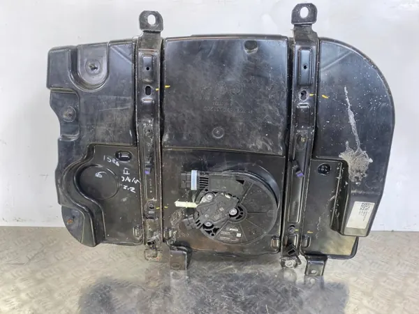 Réservoir AdBlue Maserati OEM EA170450114 - Occasion image 10