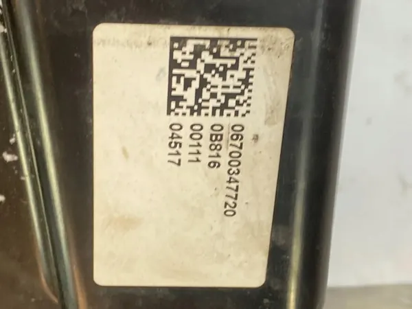 Réservoir AdBlue Maserati OEM EA170450114 - Occasion image 6