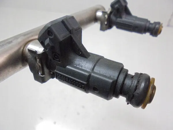 MERCEDES A W168 Injektor image 4