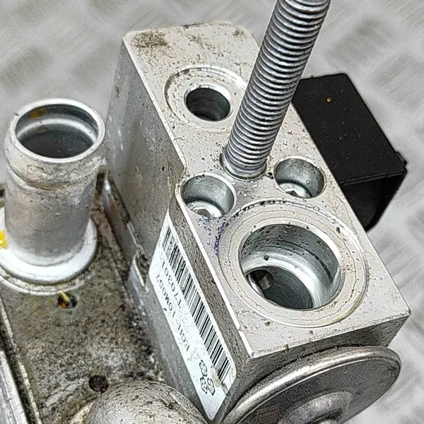 SsangYong Korando Klima-Trockner OEM 6810039110 - Gebraucht image 5