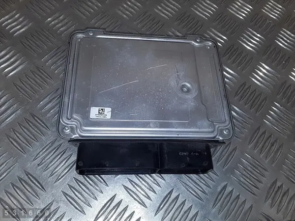 2009 VW Caddy Maxi ECU 2.0 Diesel 03G906021JA image 3