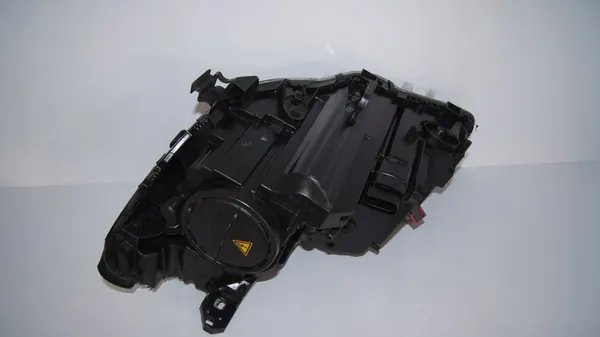 RECHTER XENONKOPLAMP MERCEDES B-KLASSE W246 image 3