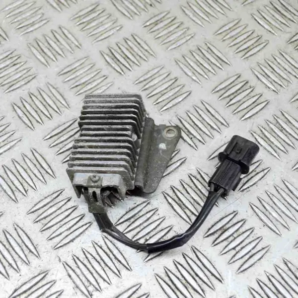 Contrôleur Pompe à Carburant OEM 1961700140 Dodge Stealth image 2