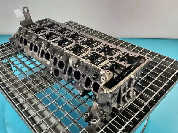 Culata BMW OEM 7811936 para X6 E71 3.0D N57 image 2
