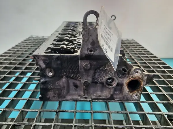 Culata BMW OEM 7811936 para X6 E71 3.0D N57 image 3