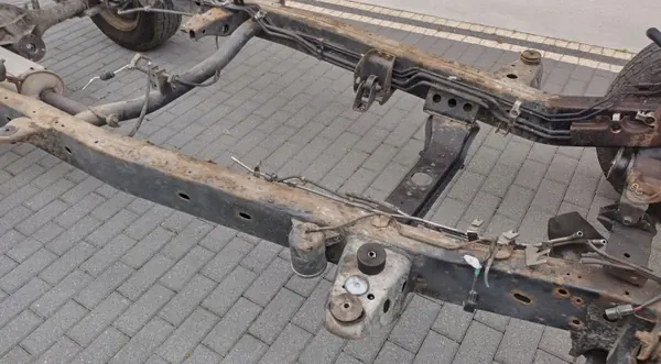 Chassi Mitsubishi L200 OEM L-200 Cabina Simples Usado image 5