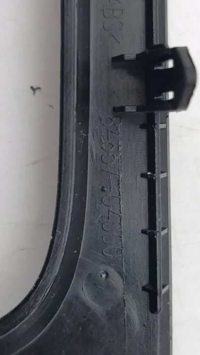 Moldura túnel central KIA Niro 2022 OEM 84657Q4000 image 8