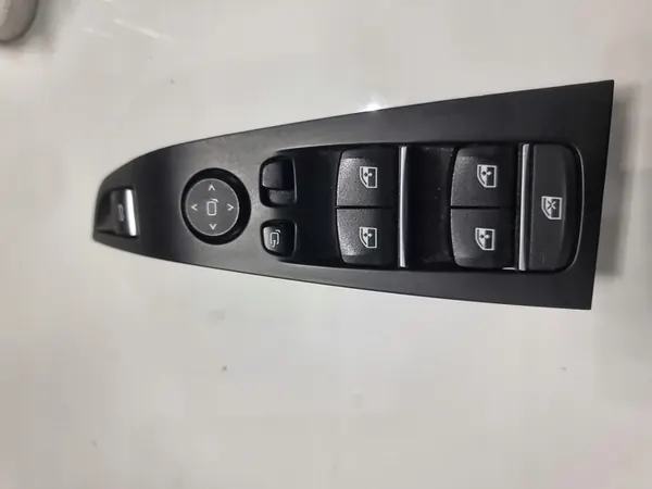 BMW X5 G05 Linker Voorraam Schakelpaneel 6832729 image 3