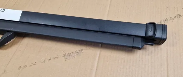 Alfa Romeo Stelvio Rollo Trasero Maletero OEM 0880300015 image 4