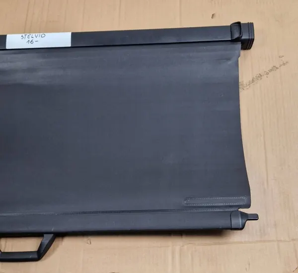 Alfa Romeo Stelvio Rollo Trasero Maletero OEM 0880300015 image 5