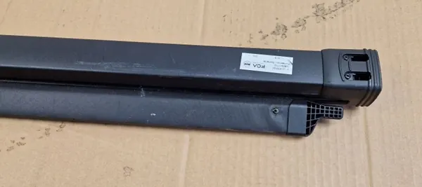 Alfa Romeo Stelvio Rollo Trasero Maletero OEM 0880300015 image 9