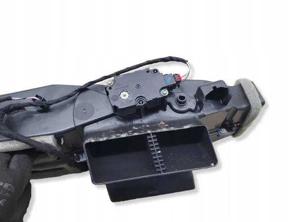 Jeep Grand Cherokee WL ilmakanava OEM 68459479AE image 8