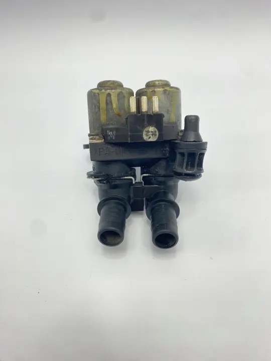 Válvula calefacción agua OEM 0018307884 Mercedes W210 image 2