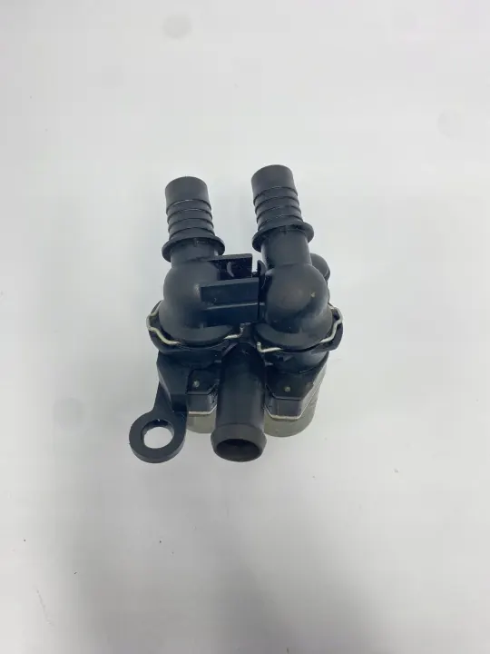 Válvula calefacción agua OEM 0018307884 Mercedes W210 image 5