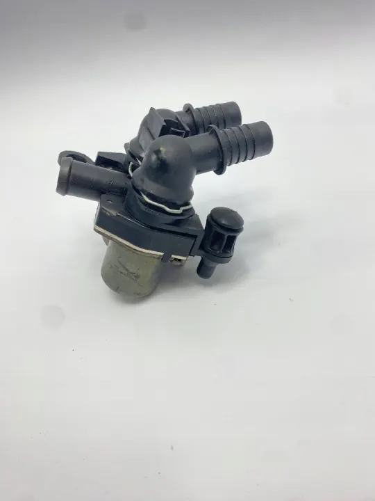 Válvula calefacción agua OEM 0018307884 Mercedes W210 image 6