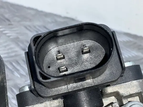 Imupumppu Skoda Rapid 2013 1J0612181D image 3