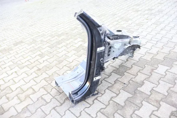 VOLVO XC40 Panneau latéral avant droit '019 OEM image 3