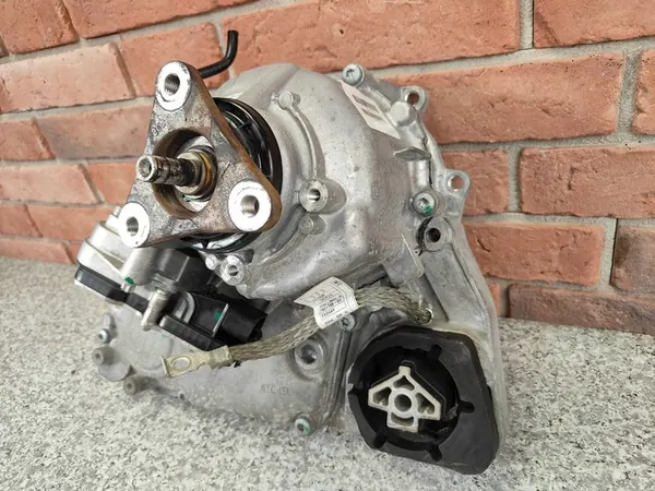 BMW F15 F16 F25 F26 ATC45L Reducer 8643151 image 3