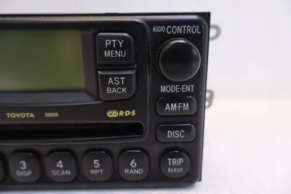 Toyota Avensis Verso CD-radio OEM 86120-44080 image 3