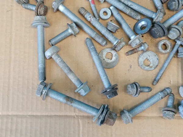 Tornillos suspensión OEM 3.9kg para VW Passat B8 1.5 TSI image 4