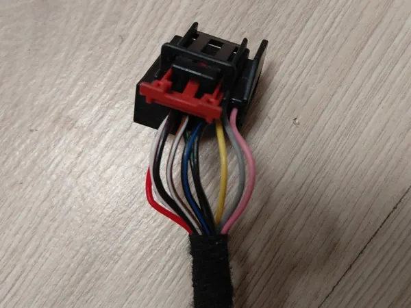 Harness de cableado espejo izquierdo OEM para Skoda Octavia IV image 3
