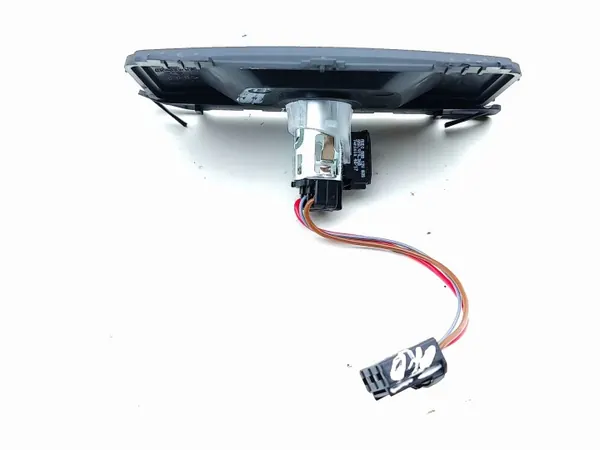 Audi Q5 SQ5 2020 Achter 12V stopcontact OEM 80a863324 image 4