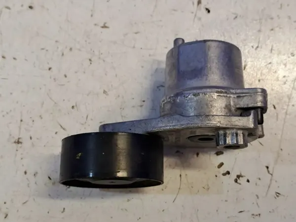 Tensor de correa de distribución Mercedes-Benz C W205 2016 image 3