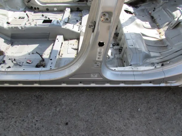 OEM SŁUPEK ŚRODKOWY LEWY CITROEN C5 X7 08-14 R. image 4