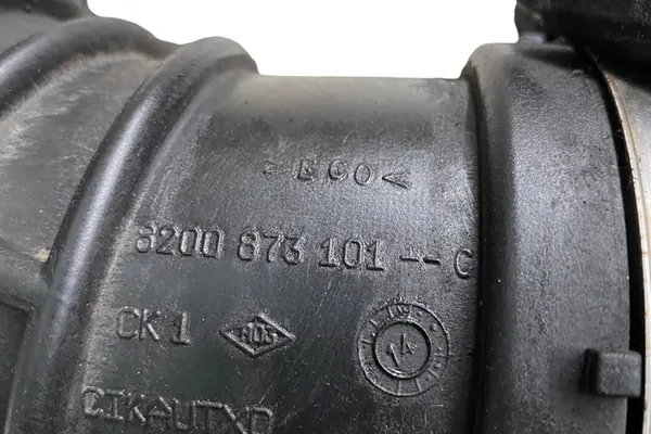 Intercooler-rör RENAULT MASTER III 2.3L diesel OEM 8200873101 image 3