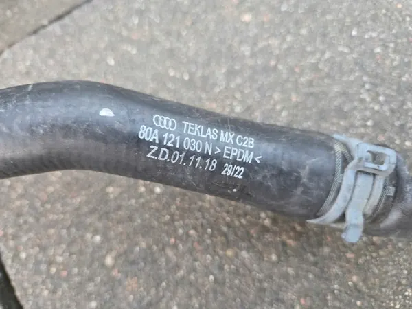 AUDI Q5 SQ5 Extra Vattenpump 05L965567A image 6