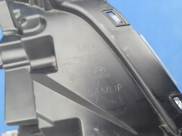 Hyundai i20 DRL Halogéneo Esquerdo OEM 92207-Q0450 image 10