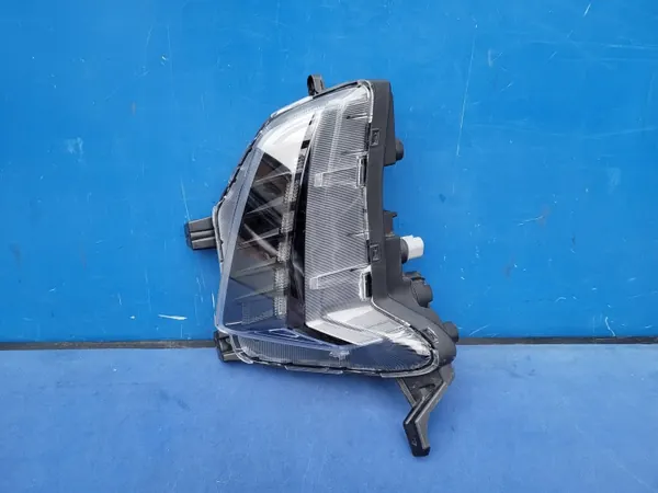 Hyundai i20 DRL Halogéneo Esquerdo OEM 92207-Q0450 image 3