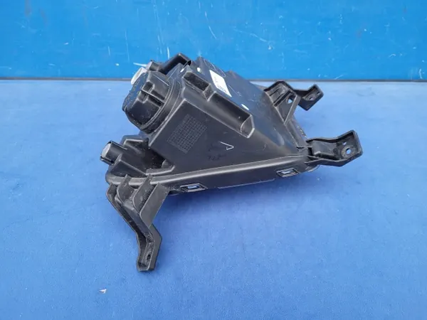 Hyundai i20 DRL Halogéneo Esquerdo OEM 92207-Q0450 image 8