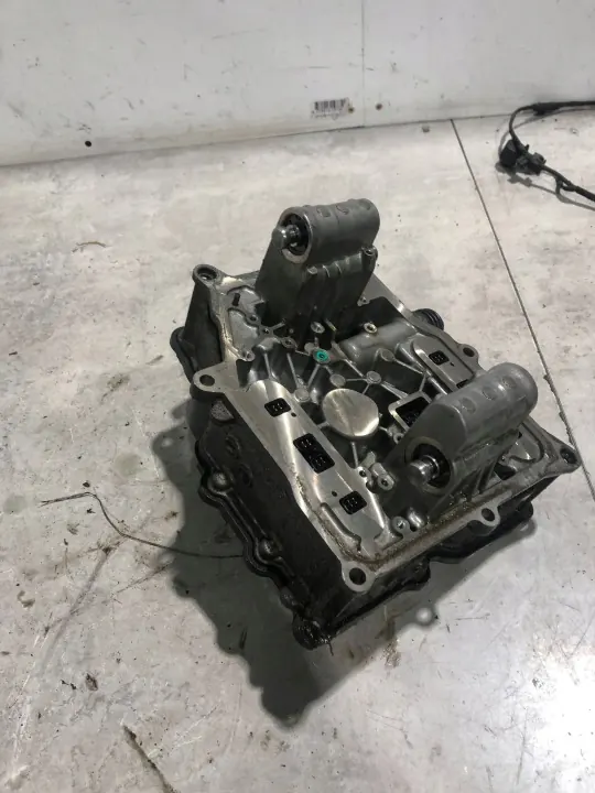 Mecatrónica Audi A3 S3 8P OEM 0AM325065L image 3