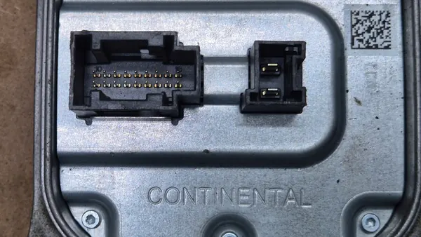 LED Module Converter Mercedes W205 W222 W212 OE A2228700689 image 5