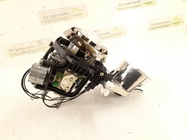 Mercedes-Benz C W204 Headlight Cover 2048209061 image 3