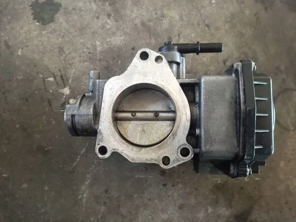 Drosselklappe Peugeot 9648053780 image 3