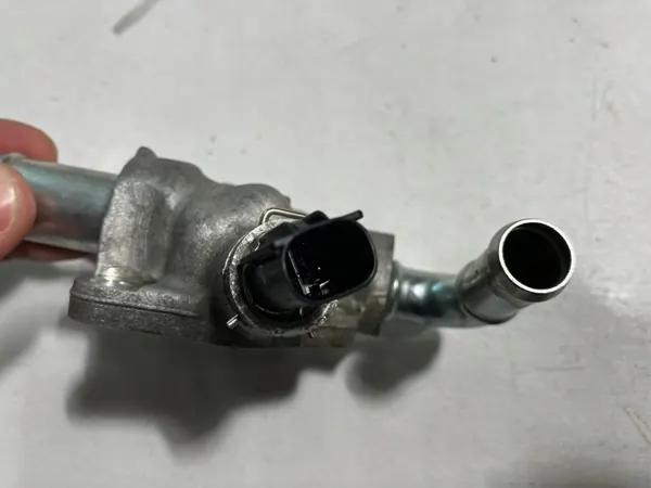 Bomba de agua OEM 23250-25563824 para RAV4 V y Camry VIII image 4