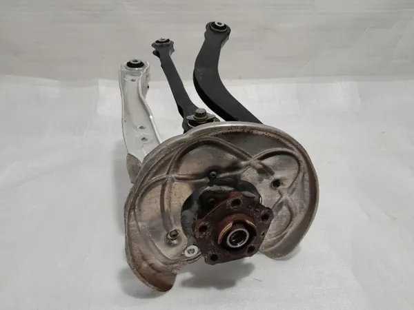 Audi A4 B9 Quattro Hinterachsschenkel rechts OEM 8W0505436AA image 4