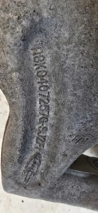 Vänster framhjulsbärare OEM R8K0407257G Audi image 8