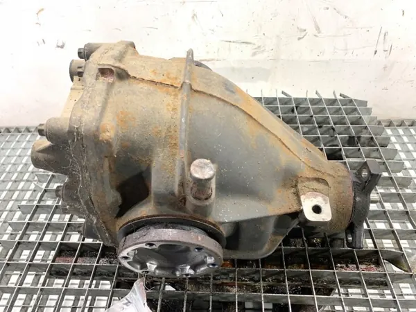 Taka-akselin tasauspyörästö Mercedes W220 2203510105 3.2 197hv 98-05 Sedan image 2