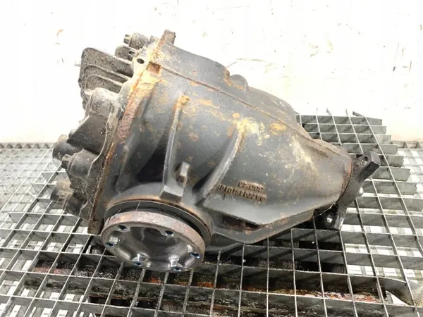 Taka-akselin tasauspyörästö Mercedes W220 2203510105 3.2 197hv 98-05 Sedan image 4