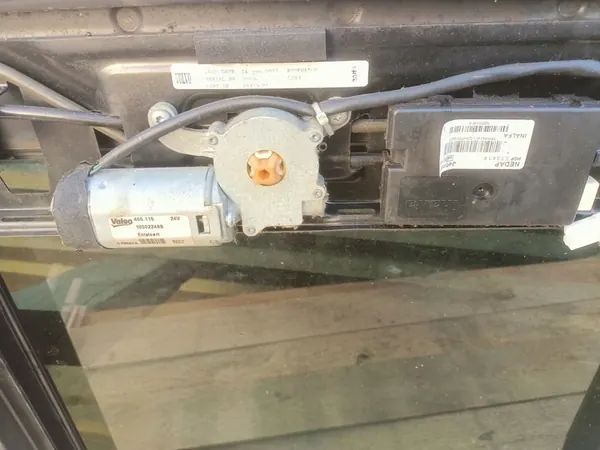 Toit ouvrant électrique Volvo FH 13 16 Lift image 3