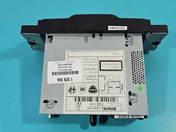 Alfa Romeo OEM 1560968770 Tehdasradio image 6